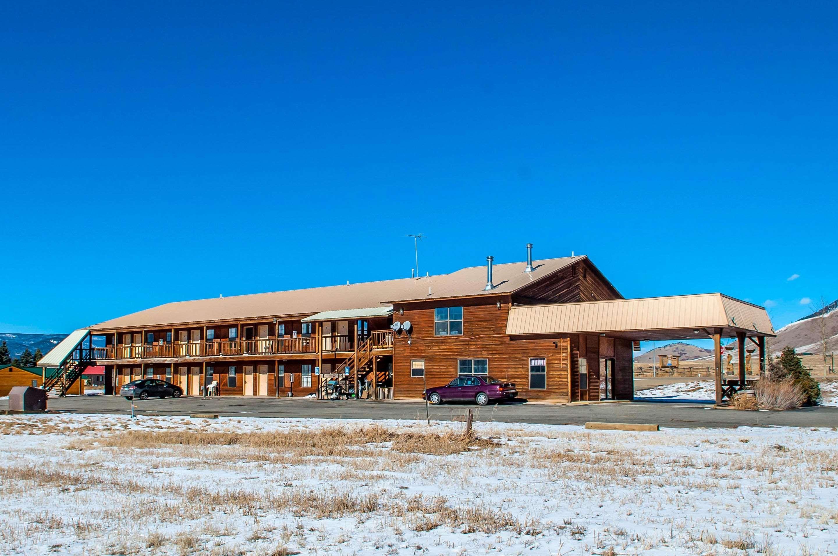Econo Lodge Eagle Nest Exteriör bild