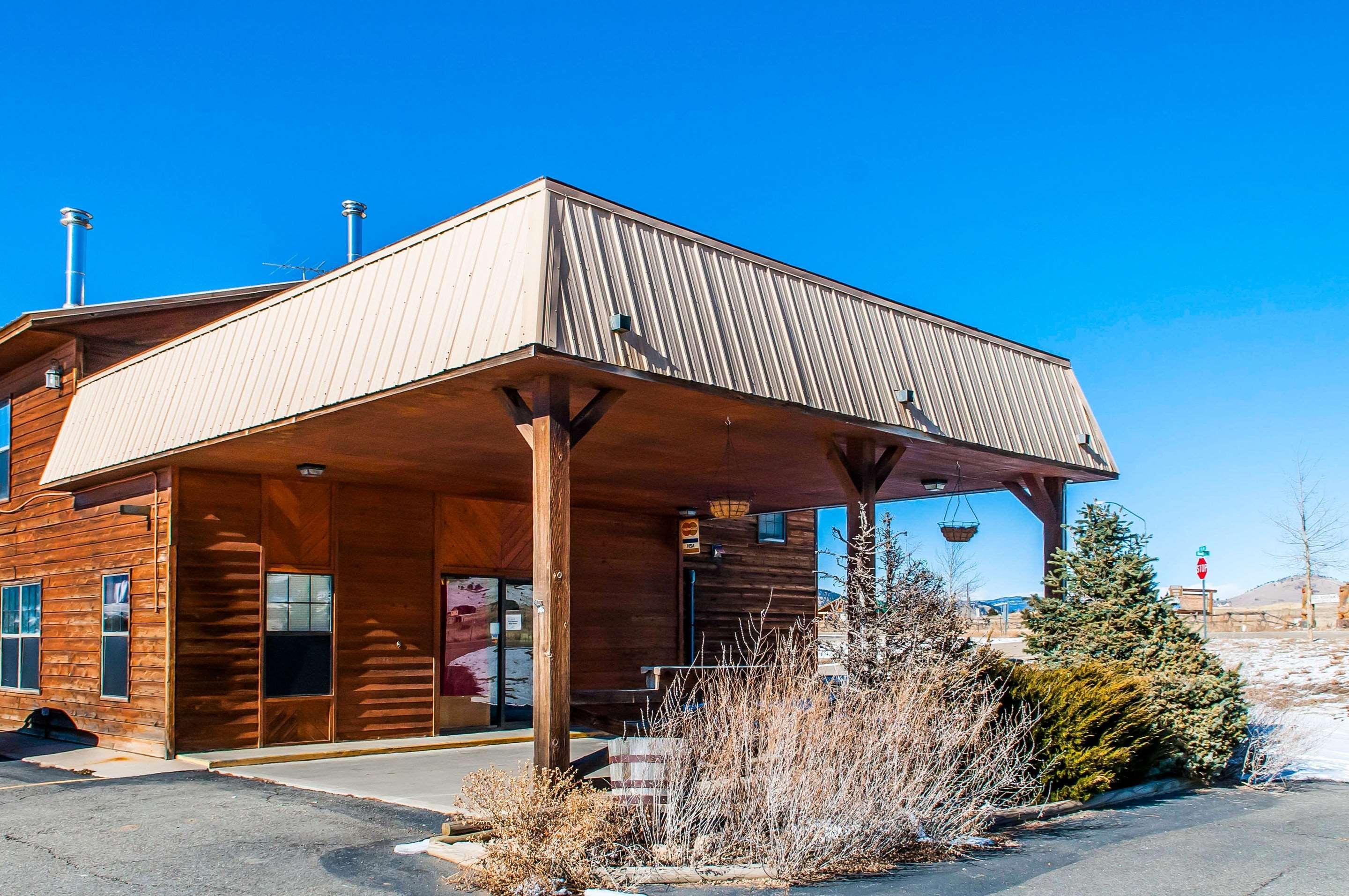Econo Lodge Eagle Nest Exteriör bild